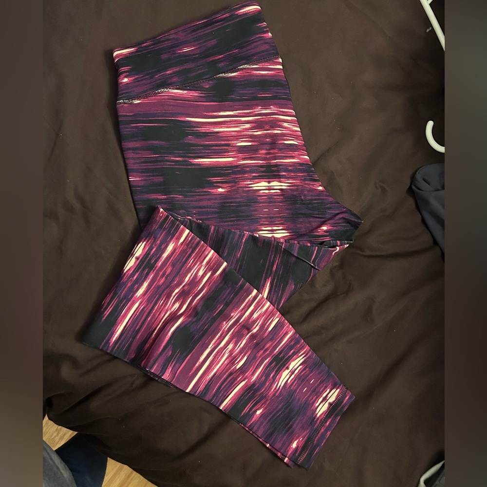 Old Navy active bold stripe leggings, XL EUC